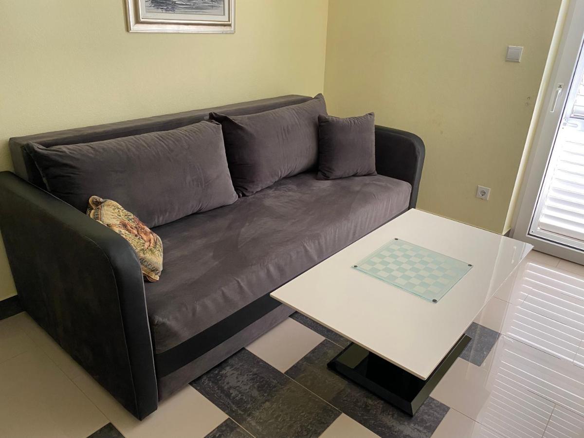 Apartments Villa Lora Kraj  Bagian luar foto