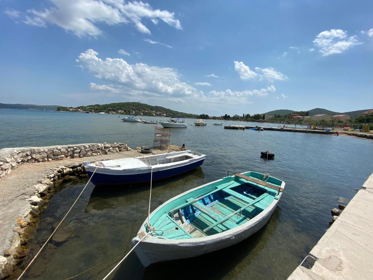 Apartments Villa Lora Kraj  Bagian luar foto