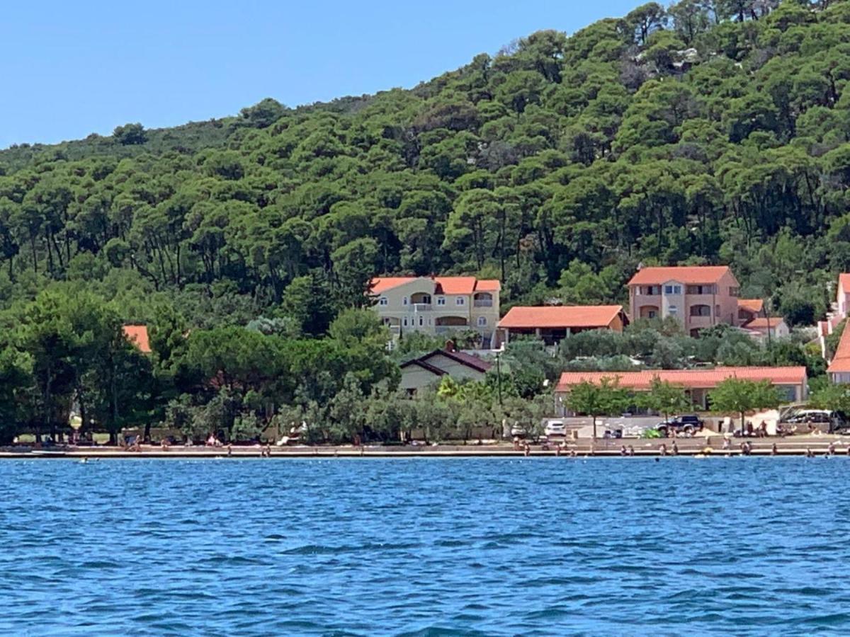 Apartments Villa Lora Kraj  Bagian luar foto