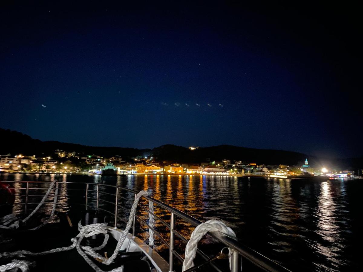 Apartments Villa Lora Kraj  Bagian luar foto