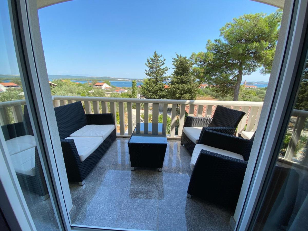 Apartments Villa Lora Kraj  Bagian luar foto