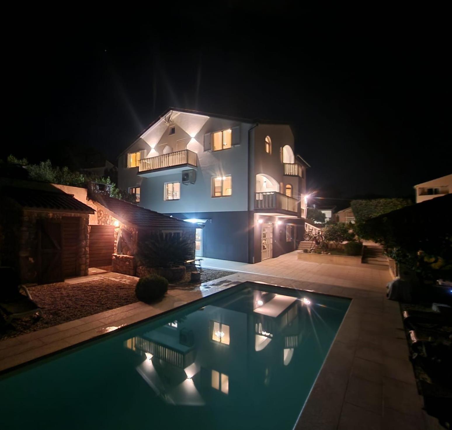 Apartments Villa Lora Kraj  Bagian luar foto