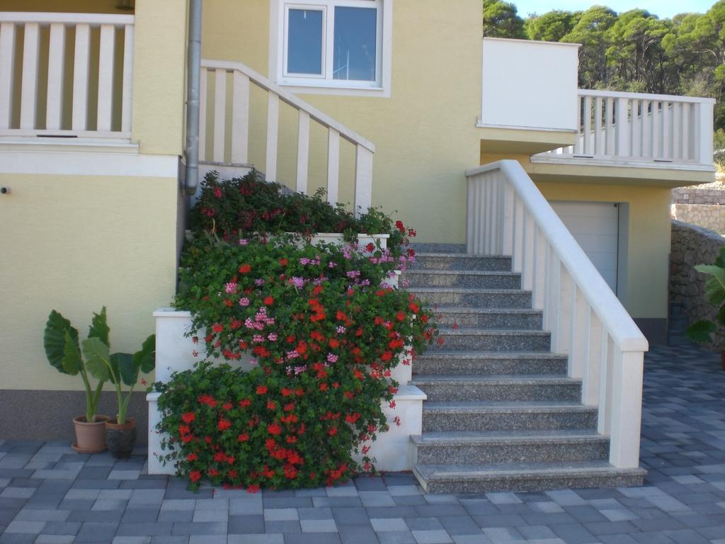 Apartments Villa Lora Kraj  Bagian luar foto